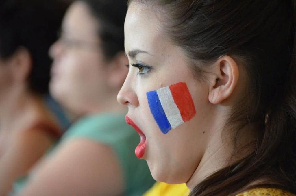 Girl cheering French team